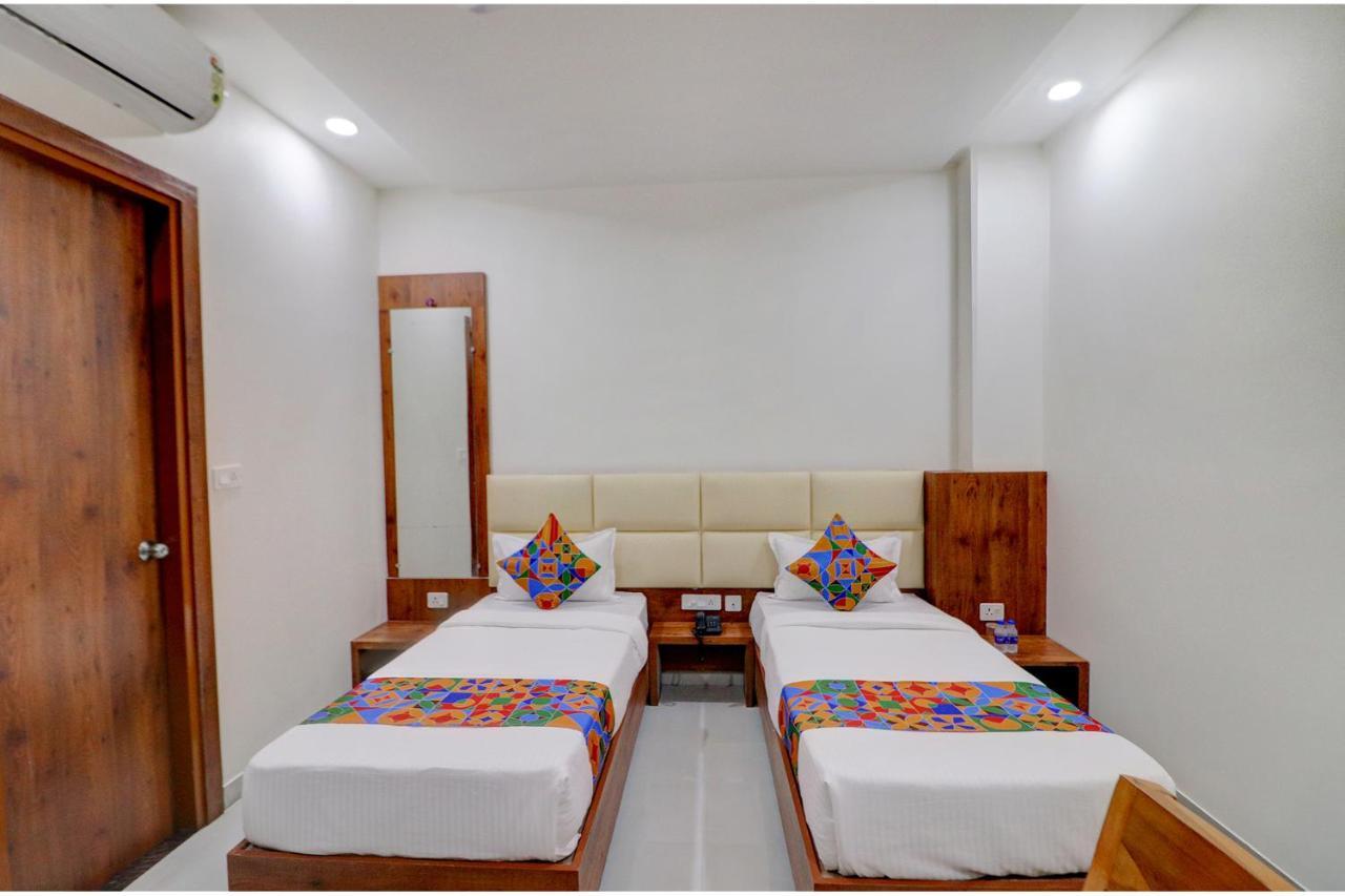 Fabexpress The Regalia Inn Lucknow Exterior foto